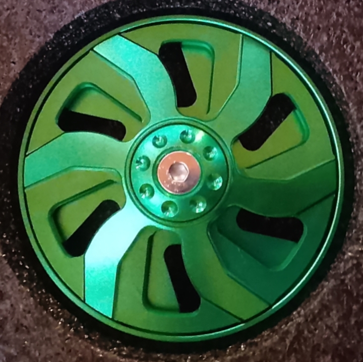 LUJO DE TAPA VOLANTE VERDE 