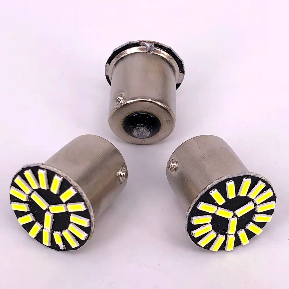 FOCO POSTERIOR 24LED BLANCO (STROBO) 12V PAR - STD