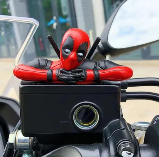 ADORNO P/TIMON MUÑECO DEADPOOL MEDIO CUERPO